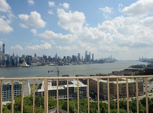 6040 Blvd E APT 12D, West New York, NJ 07093