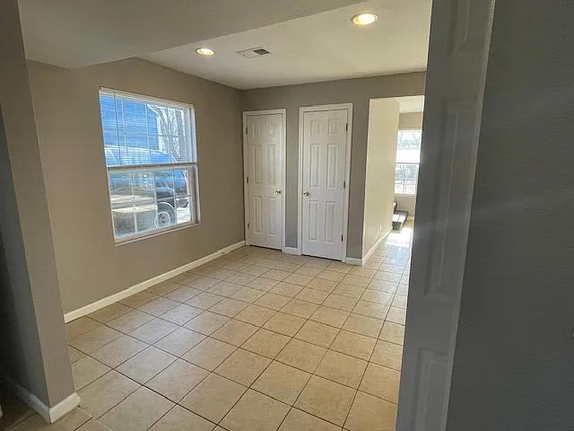 5030 Woodend Ave — Photo 9