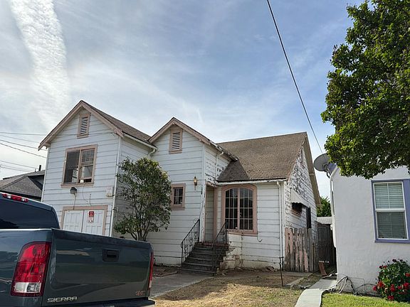 2nd image of 290 E 16th St