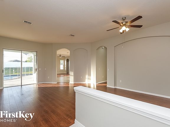 2nd image of 5032 Balsam Dr