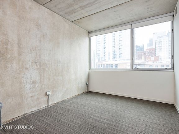 5th image of 630 N Franklin St APT 821