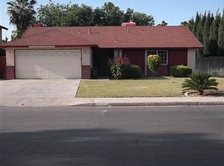 2213 Springfield Ave, Bakersfield, CA 93304