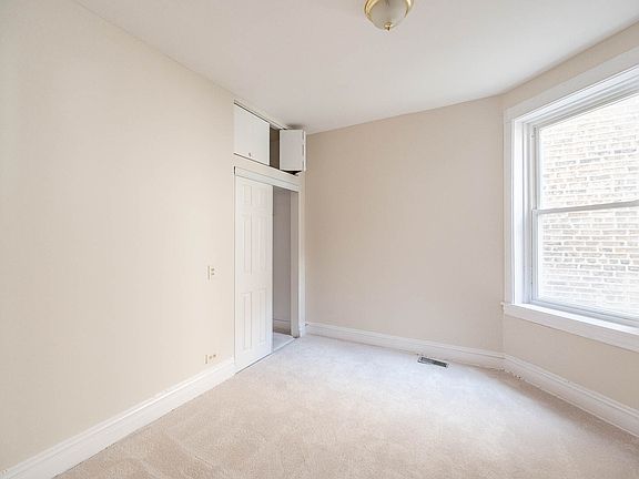 3rd image of 2110 N Avers Ave