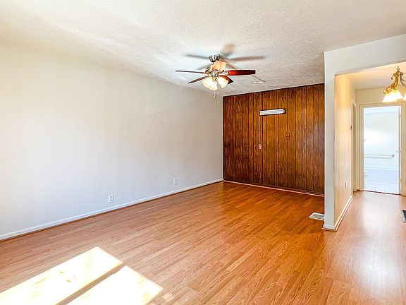 5th image of 1777 Geneva Ave