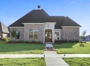 222 Morgan Ct, Benton, LA 71006