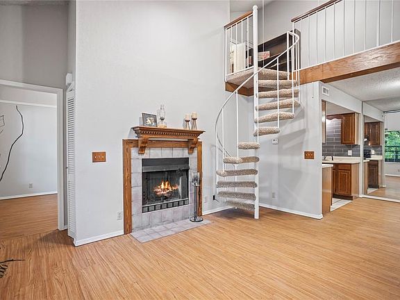 3rd image of 11140 Stratford Dr APT 615