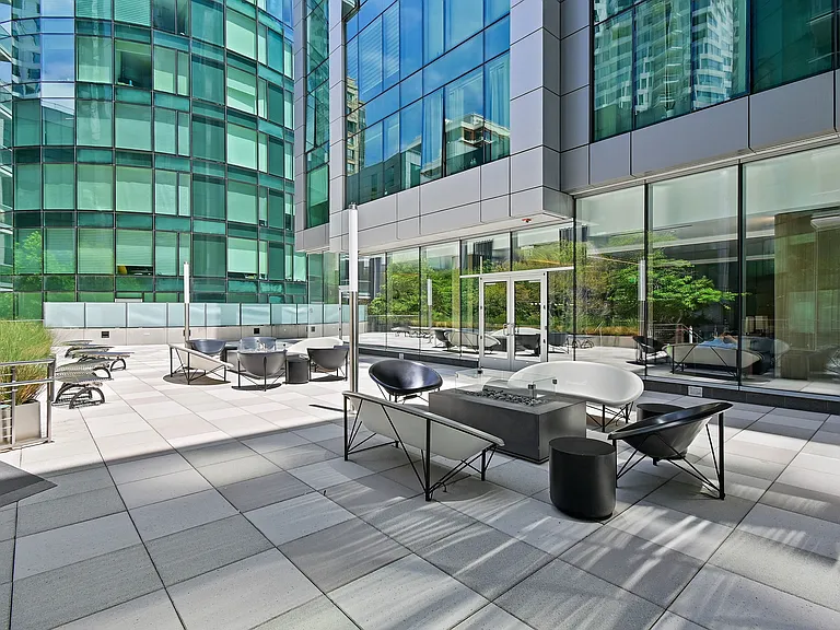 301 Main St #11B — Photo 35
