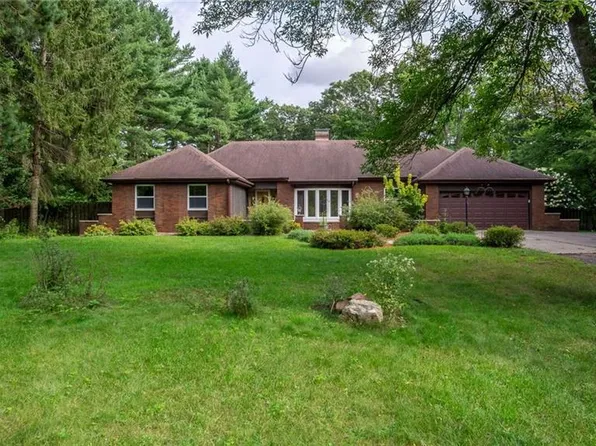 3738 Rimridge Road, Eau Claire, WI 54701