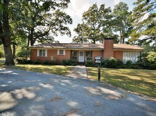 1000 Barnes St, Lonoke, AR 72086