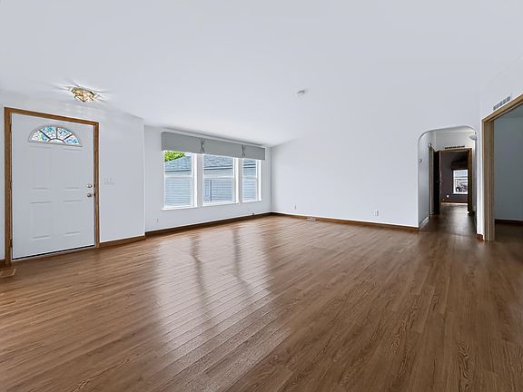 5th image of 14619 N Farragut Ln