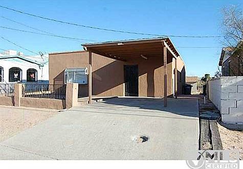 5th image of 330 Vista Hill Dr