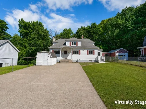 12 Gerrish Ave, Dracut, MA 01826