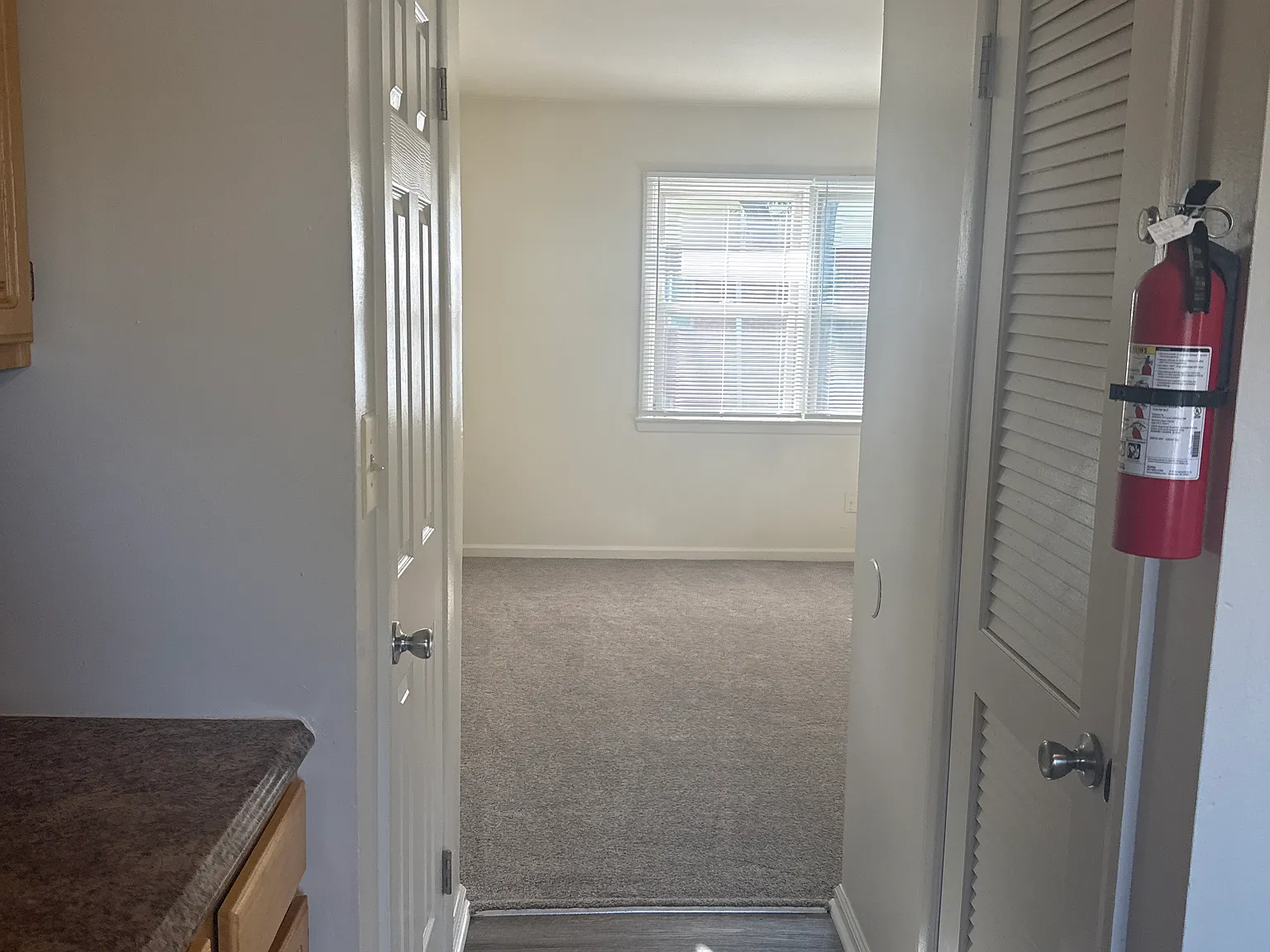 2 bed, 850 sqft, $1,349 — Photo 4