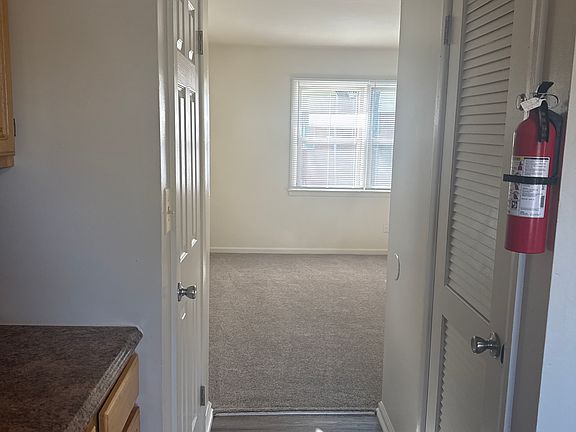3rd image of 619 Seamon Ave
