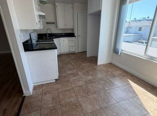 417 12th St, Huntington Beach, CA 92648