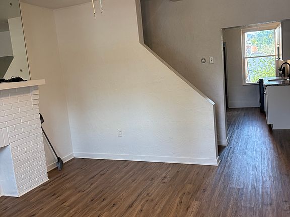 4th image of 1136 Bellaire Ave #1138