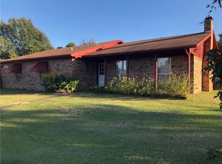 100 Cherokee Trl, Poteau, OK 74953