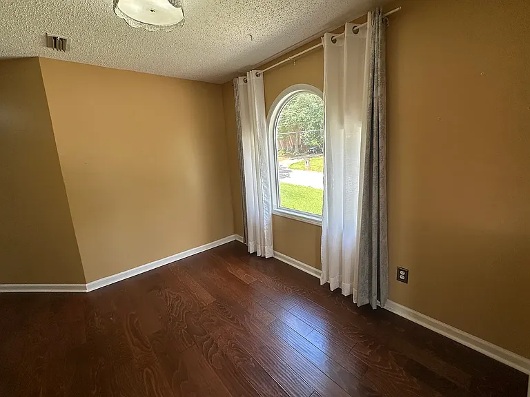 1200 Stillwater Rd — Photo 11