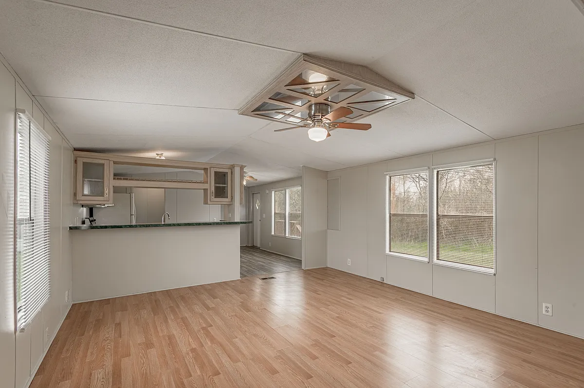 Building Photo - 1345 FM 405 Rd