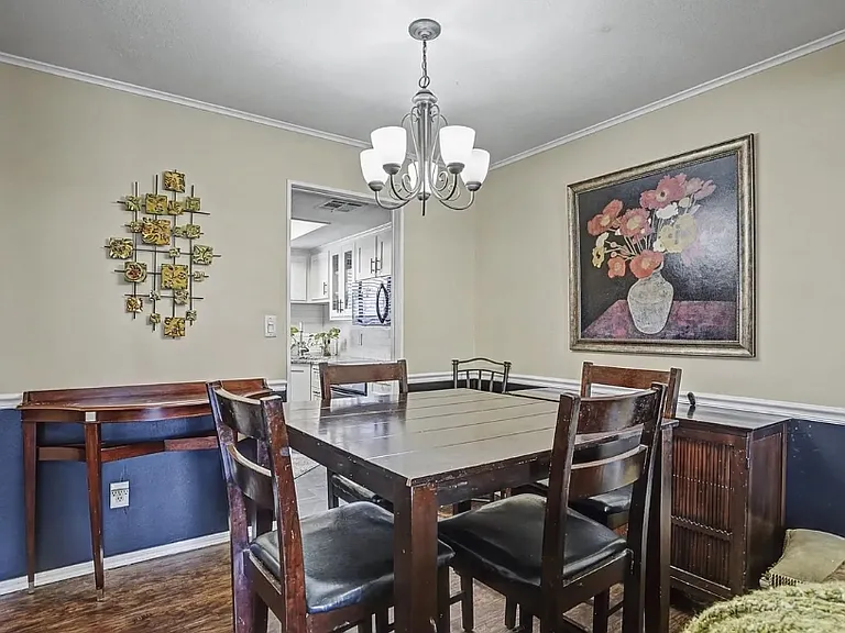 11401 Springhollow Rd #106 — Photo 2