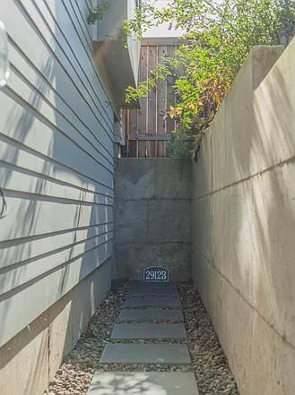 2912 N Halleck St #B — Photo 8