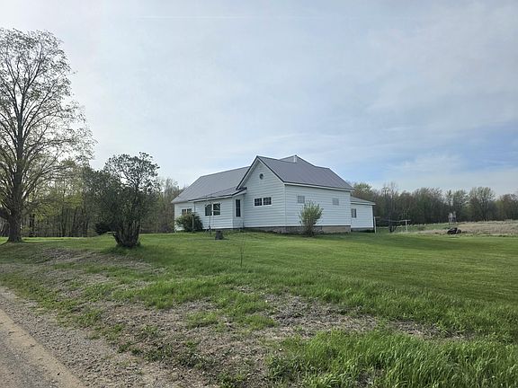 2nd image of 10697 Church Rd