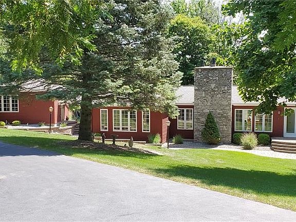 2nd image of 7326 Dogwood Ln