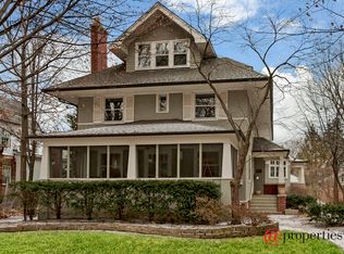 714 Elmwood Ave, Wilmette, IL 60091