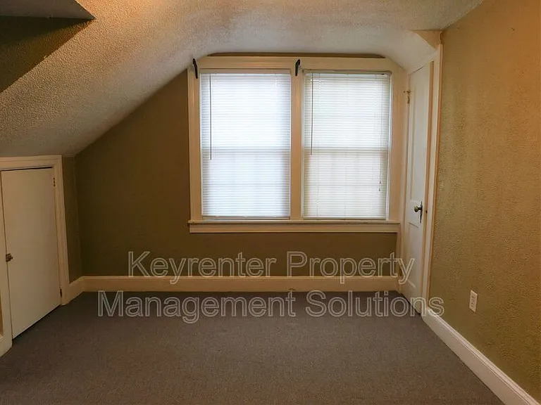 811 E Beverly St #B — Photo 20
