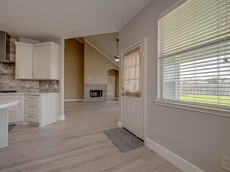 14026 Shamrock Park Ln — Photo 16