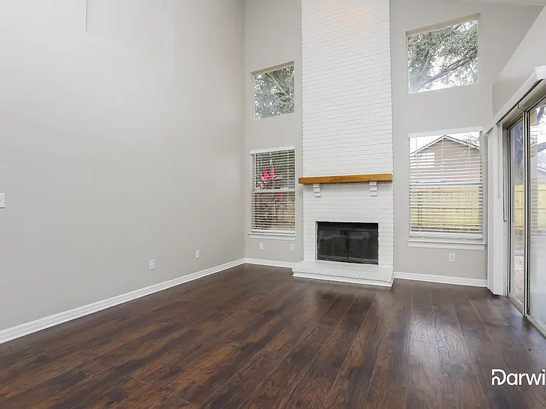 1347 Black Willow Trl — Photo 5