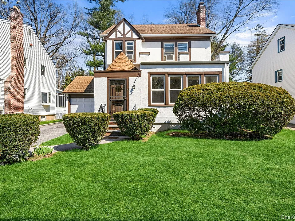5 Burbury Ln
