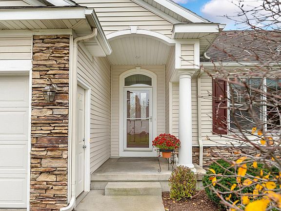 2nd image of 1384 Linwood Dr NW #39