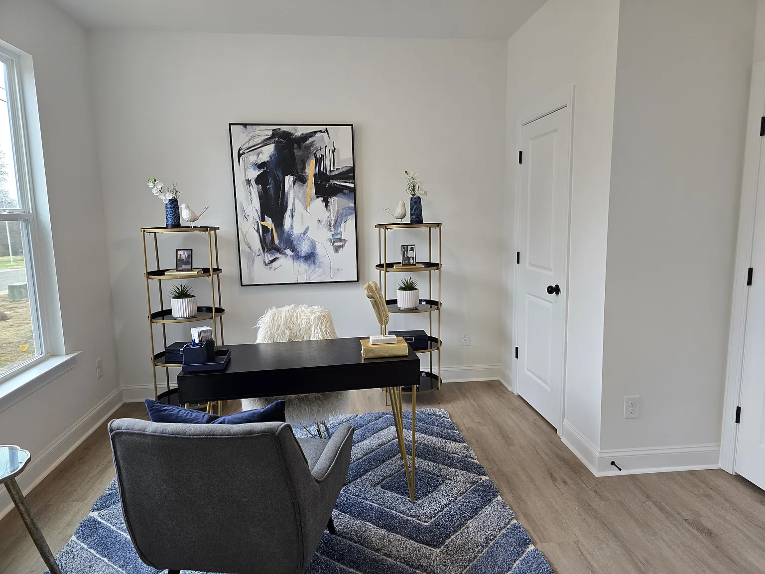 4 bed, 2214 sqft, $3,150 — Photo 4