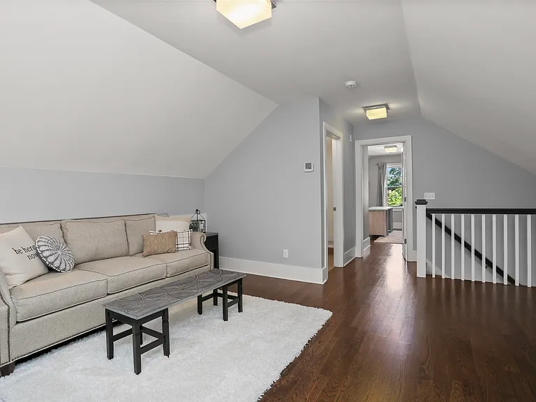 26 Long Lots Ln — Photo 27