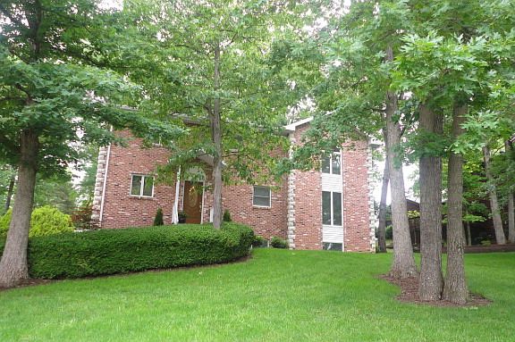 3rd image of 5204 Sharon Dr