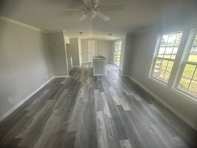 1st image of 1410 Elias Ln