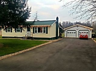 1067 6th Ave, Jersey Shore, PA 17740