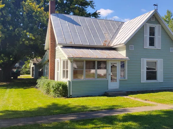 207 S West St, Milford, IN 46542