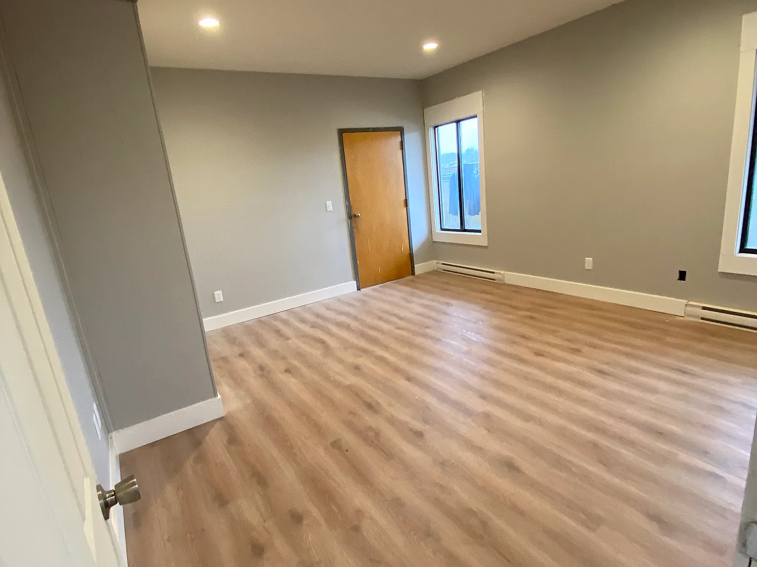 3 bed, 1150 sqft, $2,700 — Photo 4