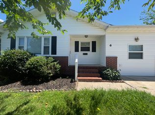 6 Julia Ter, Newport News, VA 23608