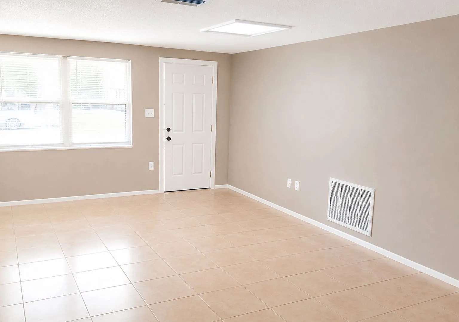 4080 Redwing Drive - Weeki Wachee Woodlands — Photo 2
