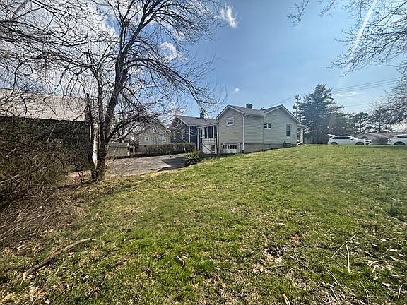 4th image of 257 Sunset Dr