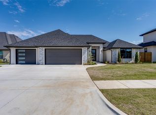 9305 NW 84th St, Yukon, OK 73099