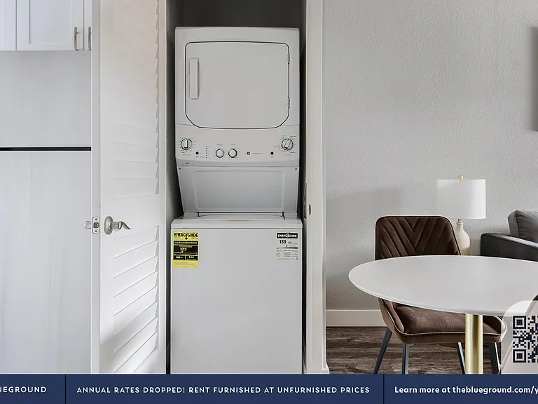 Washer/Dryer in Apartment