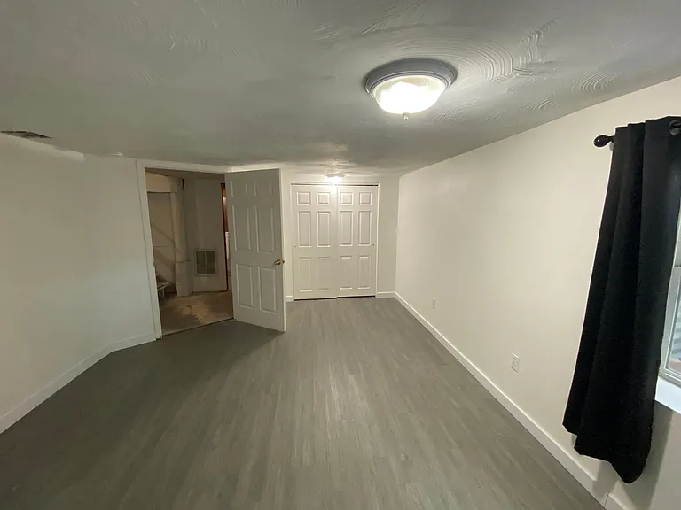 1411 McPherson Ave — Photo 17