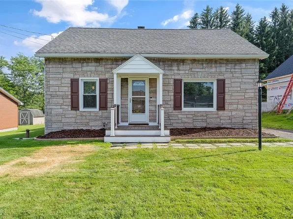 136 Webb Ave, Central Square, NY 13036