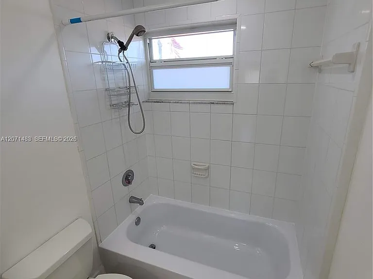 1612 Jefferson Ave #403 — Photo 36