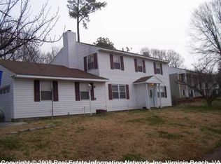 524 Pondview Cir, Virginia Beach, VA 23452