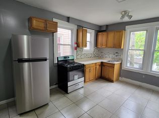 31 Ellis Ave FLOOR 2, Irvington, NJ 07111
